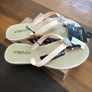 Nwt Peach flip-flops